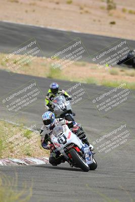 media/Jun-04-2022-WERA (Sat) [[b852bbbd55]]/Race 9 LW Twins Superbike V6 LW D Superstock/